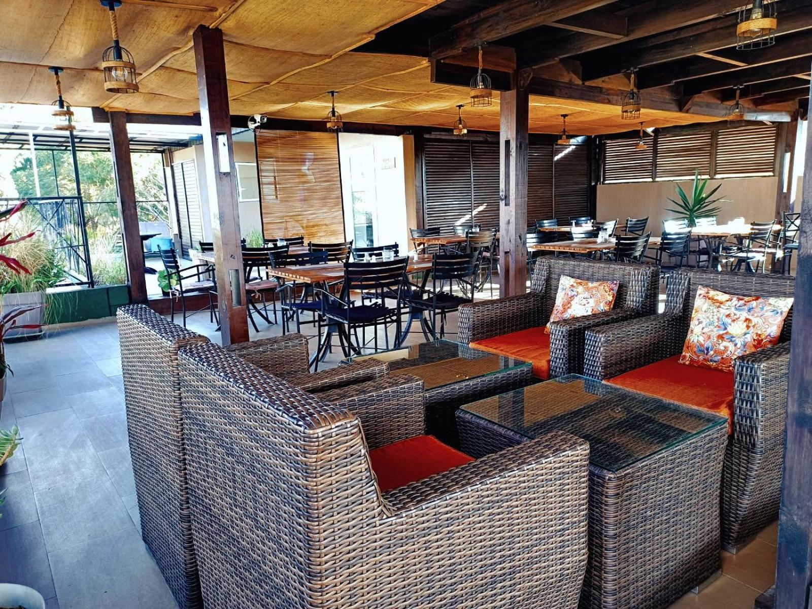 Fly Inn Madagascar: Airport-Adjacent with 24/7 Free Shuttle Ivato  Exterior photo